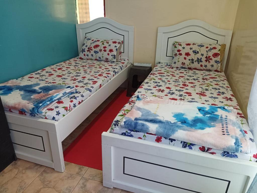 Moon Backpackers , Al Rigga , Partition For Couples And For Singles Appartement *